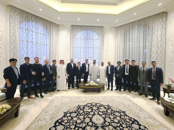 지난 7일 두바이 Sheikh Mohamed Bin Majrin 마즐리스에서 개최된 ‘제5회 KO-WORLD 해킹방어대회의 프리 컨퍼런스’에 참석한 관계자들