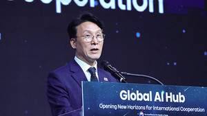 “AI로 전 인류의 난제를 해결”…｢글로벌 AI 허브｣ 비전 선포